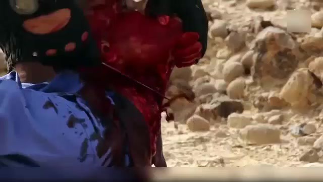 ISIS Brutal Slaughter of Prisoner in Yemen