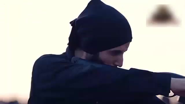 ISIS Killing - Shot in the Head Close Range