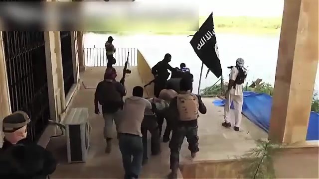 ISIS POWs Massacre