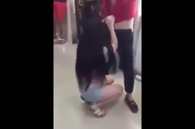 china girl fight naked Chinese girl fights topless in market - on horriblevideos.com