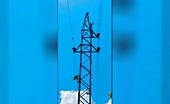 A half-wit mounted a high-voltage foundation and contacted the