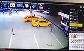 The blast of a taxi at a gasoline station ecuador uncensor