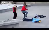 Four Black Bullies Taken Down By Kungfu Guy