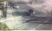 Minibus Crosses Train Tracks, 6 Dead, 6 Injured